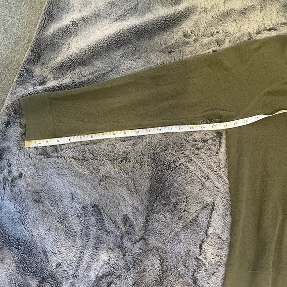 Life is Good “Love” sweatshirt size M - Picture 9 of 10